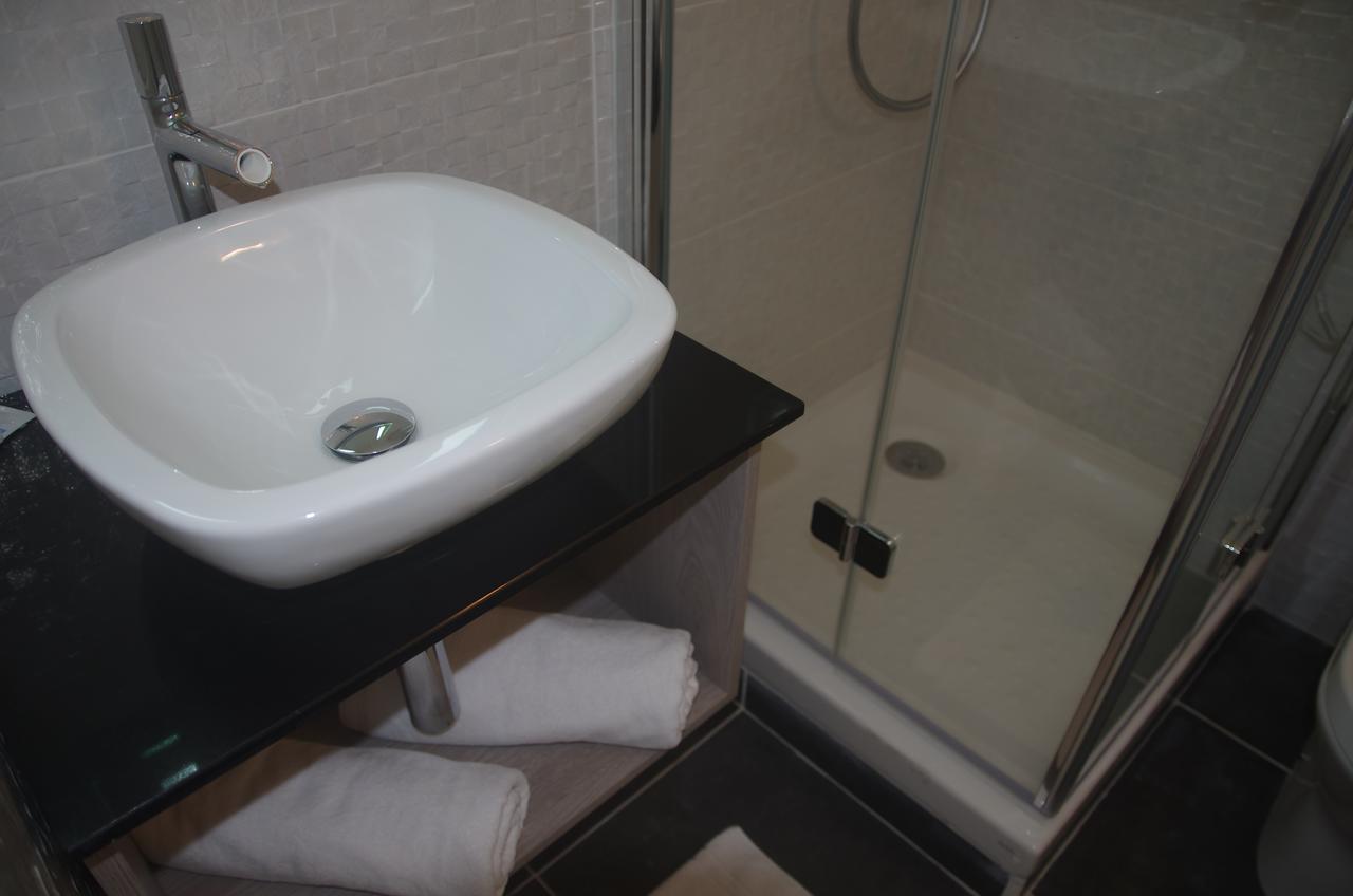 Hôtel Des Amandiers Cayenne Extérieur photo