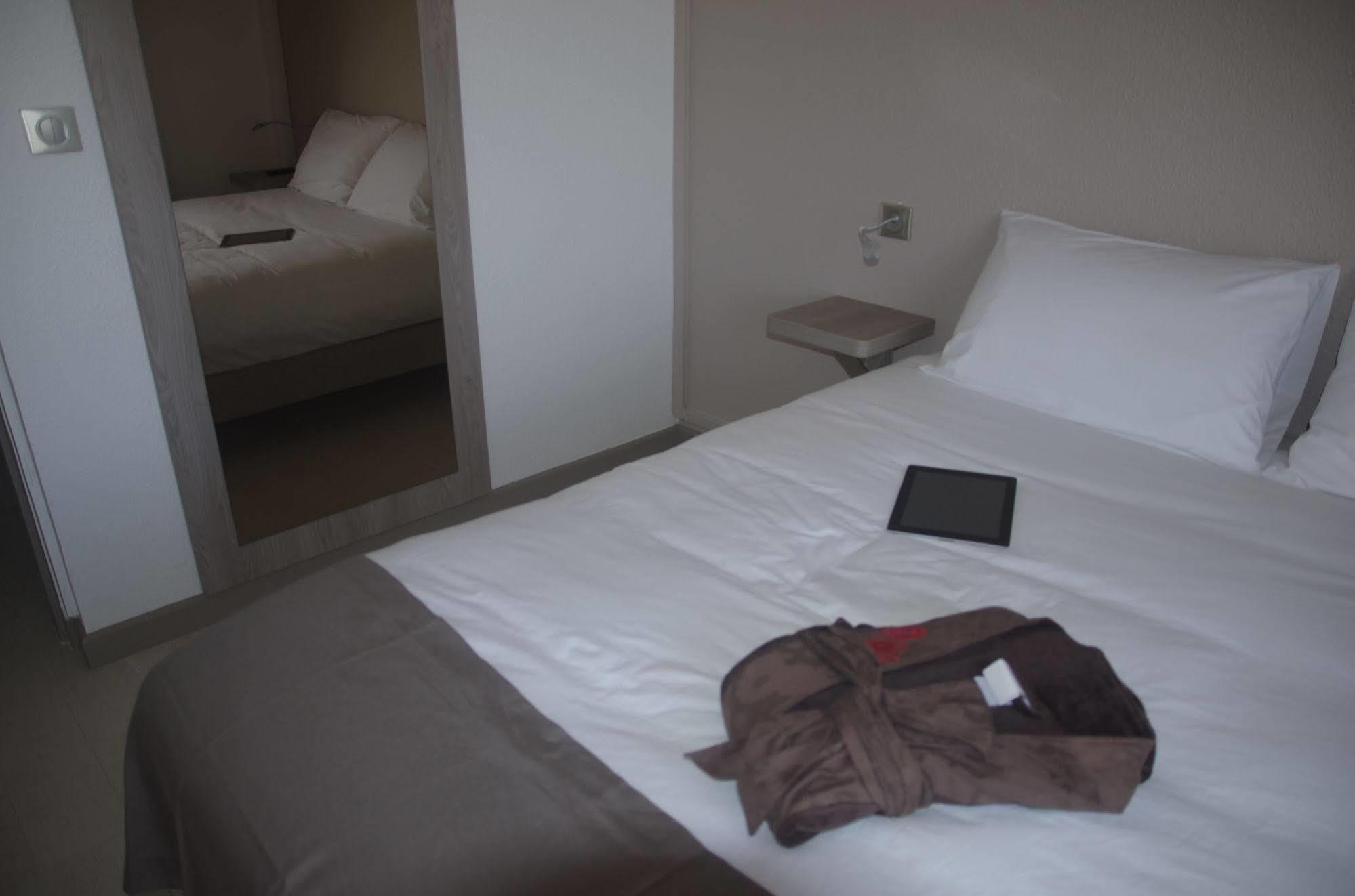 Hôtel Des Amandiers Cayenne Extérieur photo